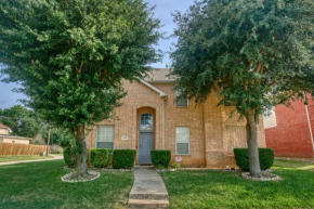 Spacious Beautiful home 4Bd2.5bth near DFW Airport